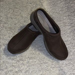 Easy Spirit sz9 Leather slip on shoes